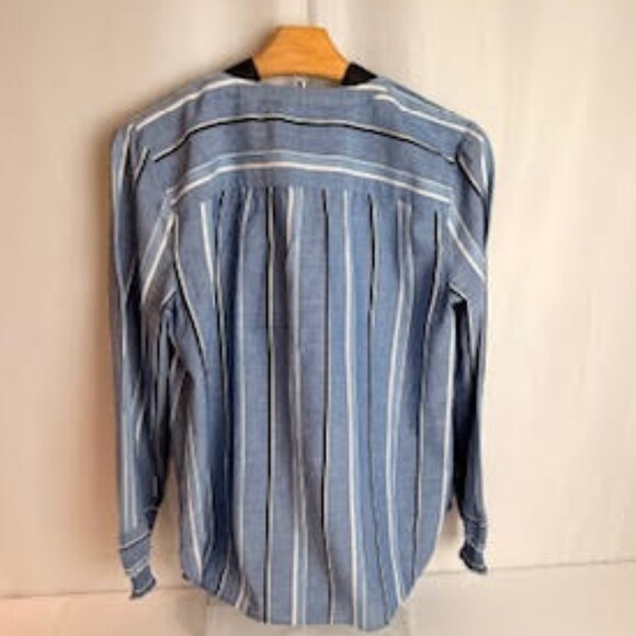 LOFT Blue White Striped Blouse Women’s Long Sleeve Lightweight Workwear Top MED - Picture 3 of 8